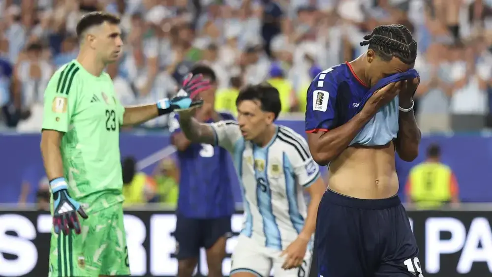 Argentina sofre, mas vence Cabo Verde na prorrogação