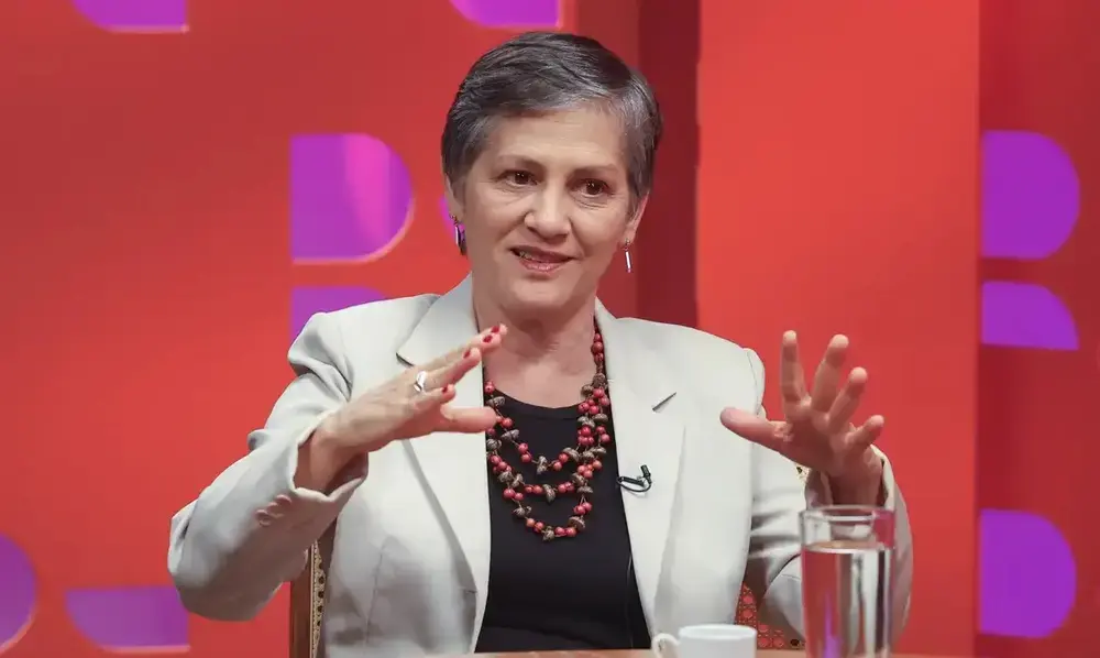 Fenaj repudia agressão bolsonarista a repórter na Câmara