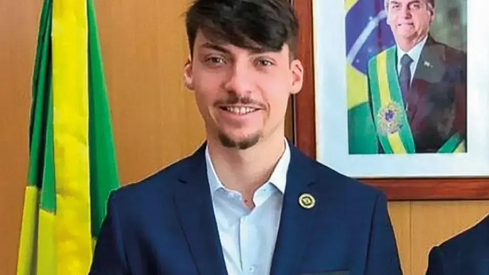 Jair Renan Bolsonaro é pré-candidato a deputado federal