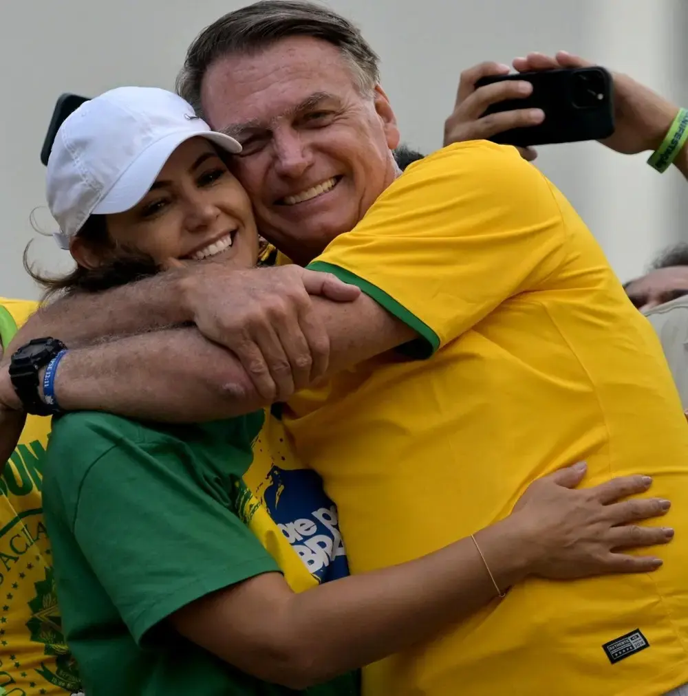 Michelle Bolsonaro diz que talvez não tenha quem cuide assim de mim