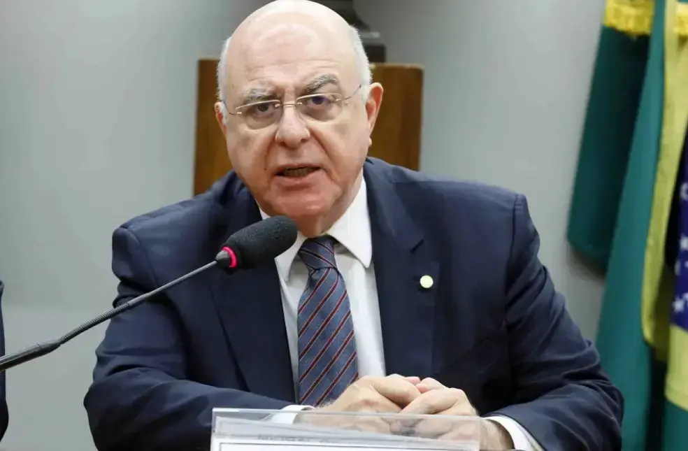 Relator retira anuência prévia do Conselho de min. críticos