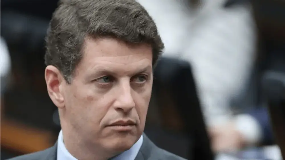 Ricardo Salles troca suplente e anuncia Frederico D'Ávila ao Senado
