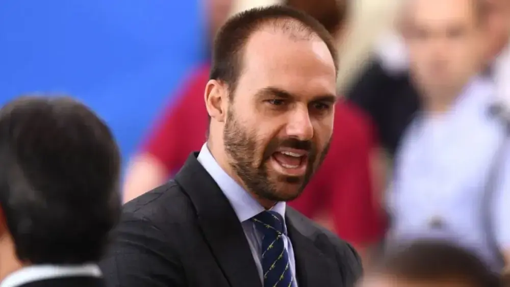 STF condena Eduardo Bolsonaro a 4 anos e 2 meses em semiaberto