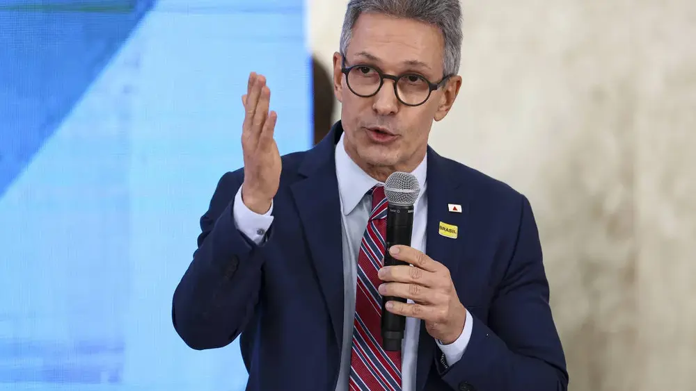Zema defende voto impresso como complemento à urna