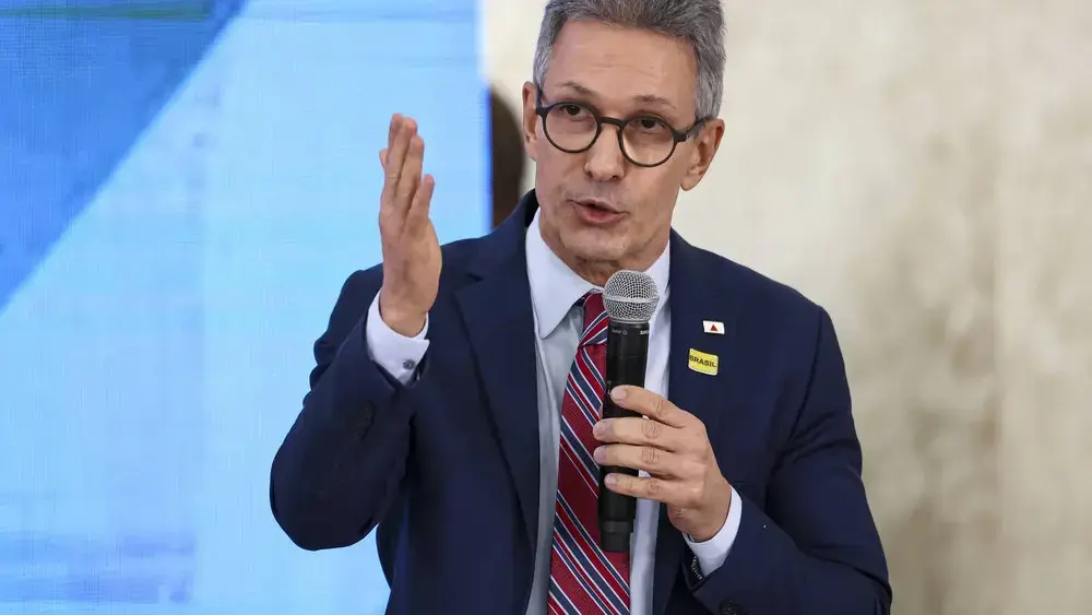 Zema defende voto impresso como complemento à urna
