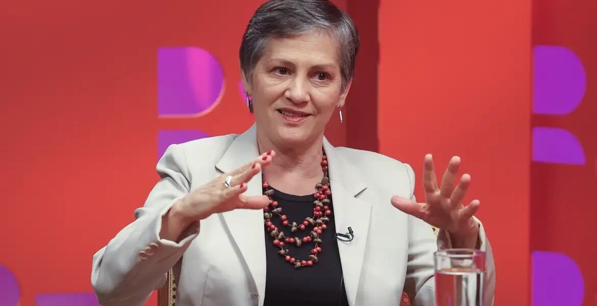 Fenaj repudia agressão bolsonarista a repórter na Câmara