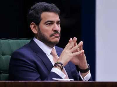 Messias debate STF, cobra retidão e tem placar apertado