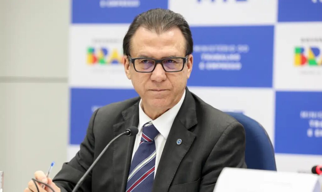 Marinho: Congresso precisa votar fim da 6x1 e apps