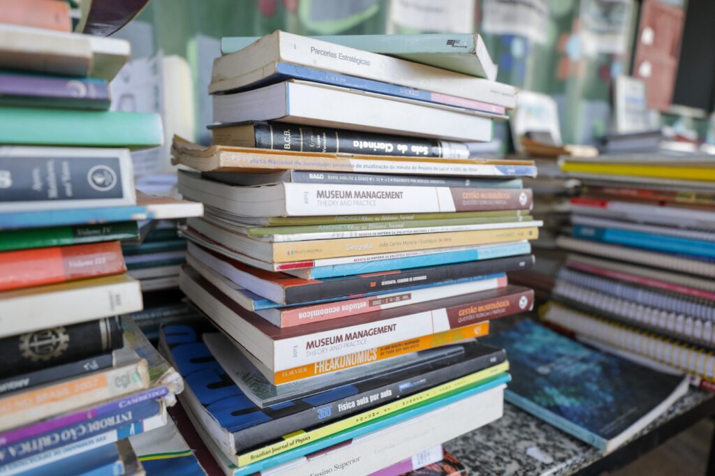 Venda de livros no Brasil cresce 6,5% em 2025
