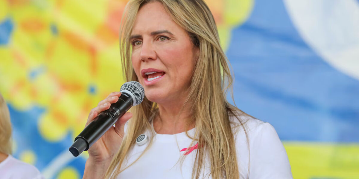 Celina Leão recebe alta e volta à agenda oficial